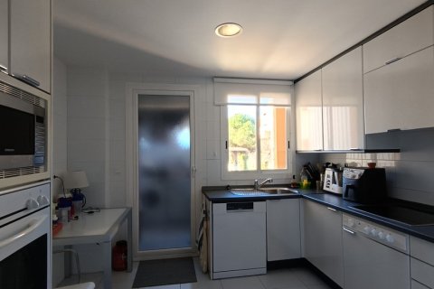 Apartment for rent Alcobendas, Madrid, Spain 2 bedrooms, 100 sq.m. No. 107797 - photo 14