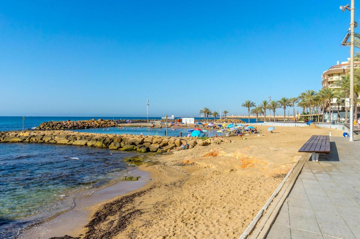 Apartament w Torrevieja, Alicante, Hiszpania 4 sypialnie, 109 mkw. nr 102469