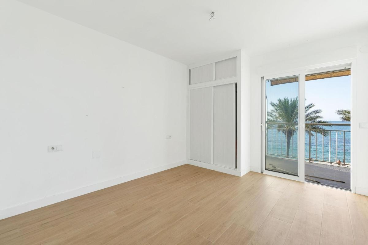 Apartament w Torrevieja, Alicante, Hiszpania 4 sypialnie, 109 mkw. nr 102469
