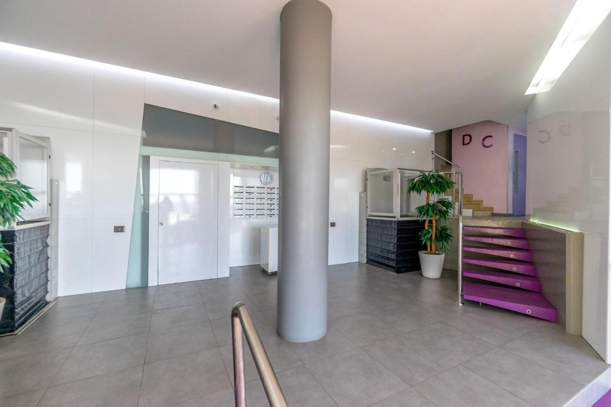 Apartament w Torrevieja, Alicante, Hiszpania 4 sypialnie, 109 mkw. nr 102469