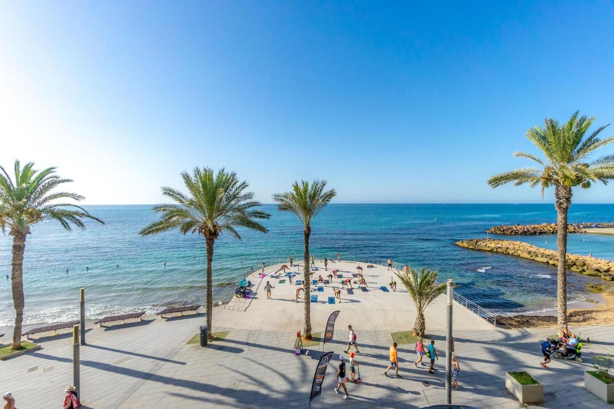 Apartament w Torrevieja, Alicante, Hiszpania 4 sypialnie, 109 mkw. nr 102469