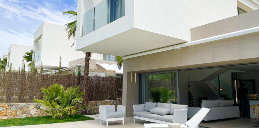 Villa Orihuela, Alicante, Spanien 3 Schlafzimmer, 129 m2 Nr. 99913
