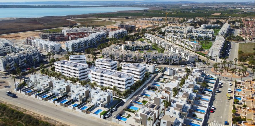 Apartment in Guardamar del Segura, Alicante, Spain 2 bedrooms, 96 sq.m. No. 110720