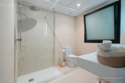 Apartamento en venta en San Pedro de Alcántara, Málaga, España 2 dormitorios, 105 m2 No. 108579 - foto 11