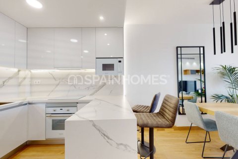 Lägenhet till salu i Torrevieja, Alicante, Spanien 2 sovrum, 80 kvm. Nr. 98123 - foto 26