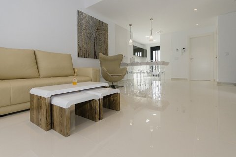Villa till salu Dehesa De Campoamor, Alicante, Spanien 4 sovrum, 157 kvm. Nr. 119165 - foto 2