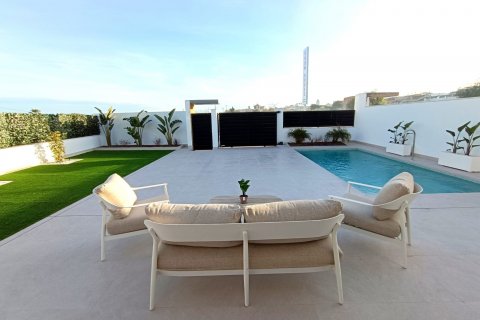 Villa till salu Benijofar, Alicante, Spanien 3 sovrum, 138 kvm. Nr. 112246 - foto 9