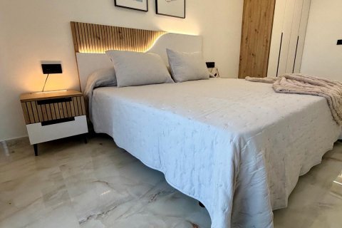 Bungalow till salu i Alicante, Spanien 2 sovrum, 68 kvm. Nr. 112239 - foto 20