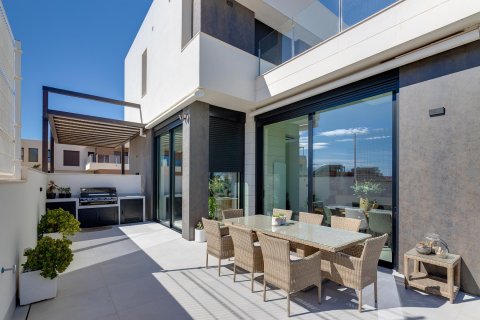 Villa zum Verkauf Pilar de la Horadada, Alicante, Spanien 3 Schlafzimmer, 131 m2 Nr. 112238 - Foto 13