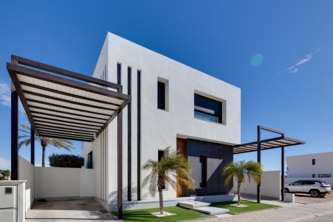 Villa in vendita a Pilar de la Horadada, Alicante, Spagna 3 camere da letto, 131 mq. N° 112238 - foto 3