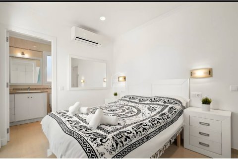 Villa for sale Port d'Addaya, Menorca, Spain 5 bedrooms, 283 sq.m. No. 110917 - photo 11