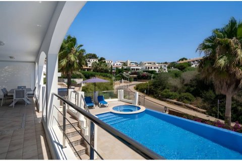 Villa for sale Port d'Addaya, Menorca, Spain 5 bedrooms, 283 sq.m. No. 110917 - photo 4