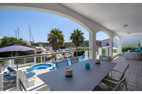 Villa for sale Port d'Addaya, Menorca, Spain 5 bedrooms, 283 sq.m. No. 110917 - photo 5