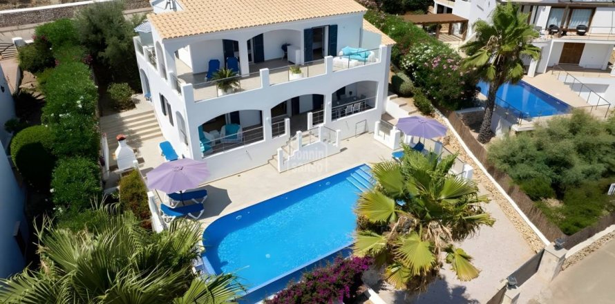 Villa Port d'Addaya, Menorca, Spain 5 bedrooms, 283 sq.m. No. 110917
