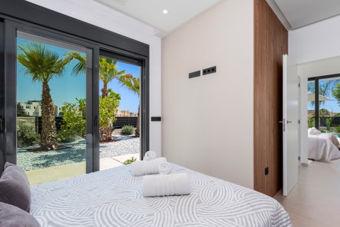 Villa for sale El Campello, Alicante, Spain 4 bedrooms, 220 sq.m. No. 118874 - photo 19