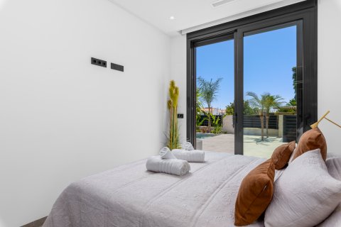 Villa for sale El Campello, Alicante, Spain 4 bedrooms, 220 sq.m. No. 118874 - photo 21