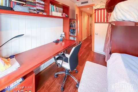 Apartment à vendre Barcelona, Espagne, 3 chambres, 181 m2 No. 92615 - photo 20