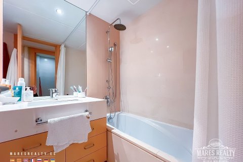 Apartment à vendre Barcelona, Espagne, 3 chambres, 181 m2 No. 92615 - photo 17