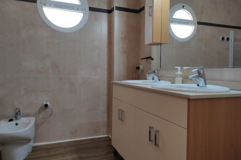 Apartment for sale Alicante, Spain 2 bedrooms, 84 sq.m. No. 116289 - photo 9