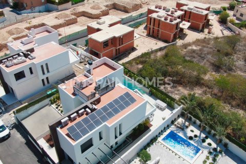 Huvila myytävänä La Nucia, Alicante, Espanja, 4 makuuhuonetta, 293 m2 No. 55269 - kuva 13