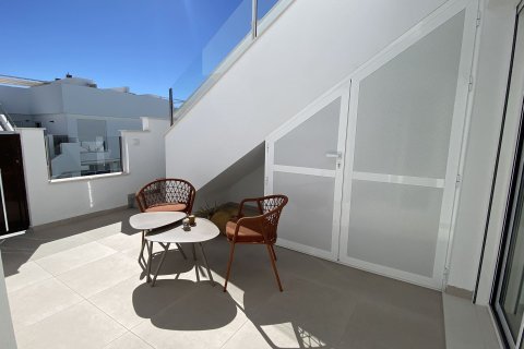 Huoneisto myytävänä Pilar de la Horadada, Alicante, Espanja, 2 makuuhuonetta, 75 m2 No. 110524 - kuva 10
