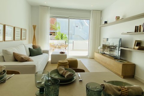 Huoneisto myytävänä Pilar de la Horadada, Alicante, Espanja, 2 makuuhuonetta, 75 m2 No. 110524 - kuva 18