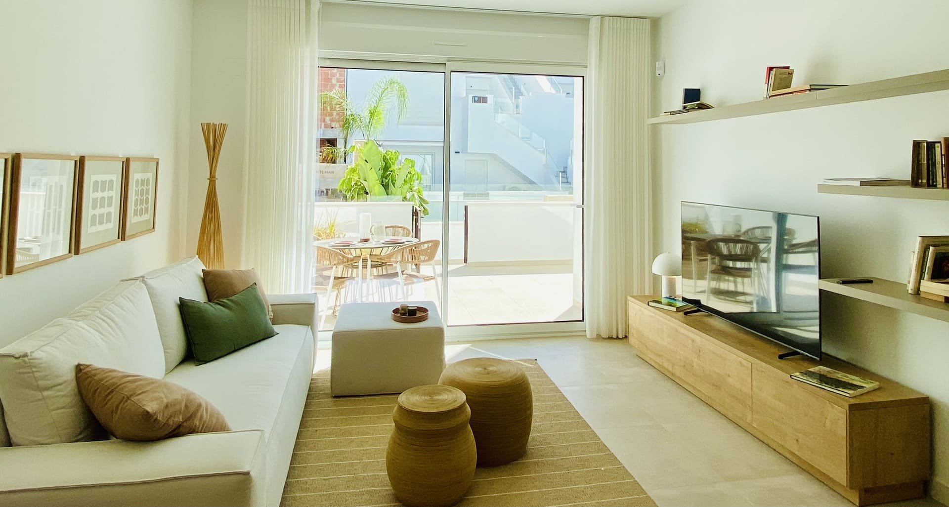 Apartment in Pilar de la Horadada, Alicante, Spain 2 bedrooms, 75 sq.m. No. 110524