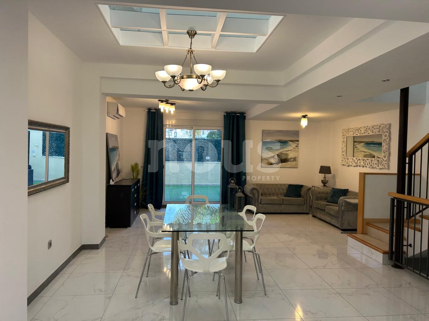 Radhus i Adeje, Tenerife, Spanien 4 sovrum, 289 kvm. Nr. 117337