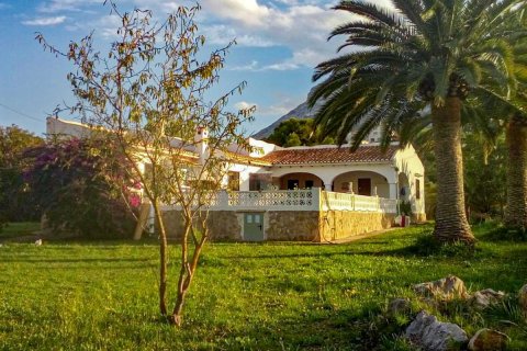 Villa for sale Denia, Alicante, Spain 3 bedrooms, 250 sq.m. No. 113060 - photo 2
