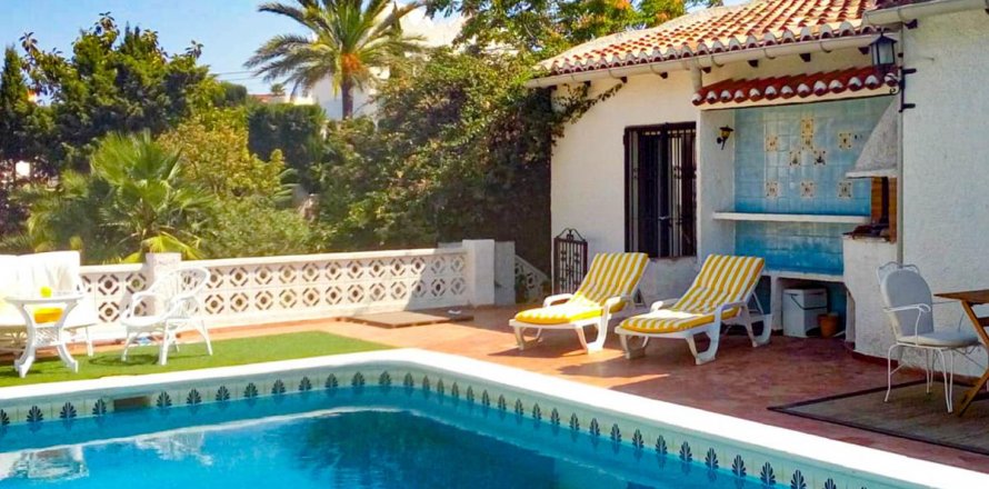 Villa Denia, Alicante, Spain 3 bedrooms, 250 sq.m. No. 113060