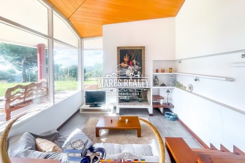Villa à vendre Mataro, Barcelona, Espagne, 4 chambres, 403 m2 No. 117641 - photo 4