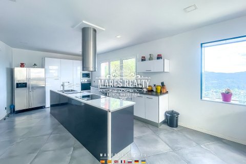 Villa à vendre Mataro, Barcelona, Espagne, 4 chambres, 403 m2 No. 117641 - photo 14