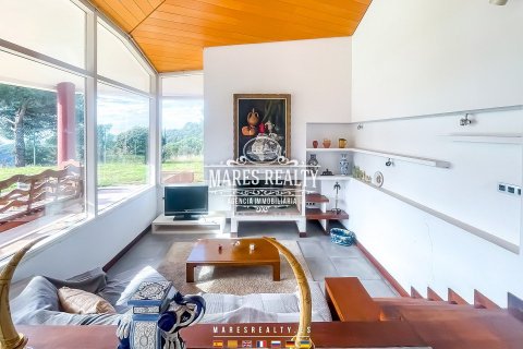 Villa à vendre Mataro, Barcelona, Espagne, 4 chambres, 403 m2 No. 117641 - photo 5