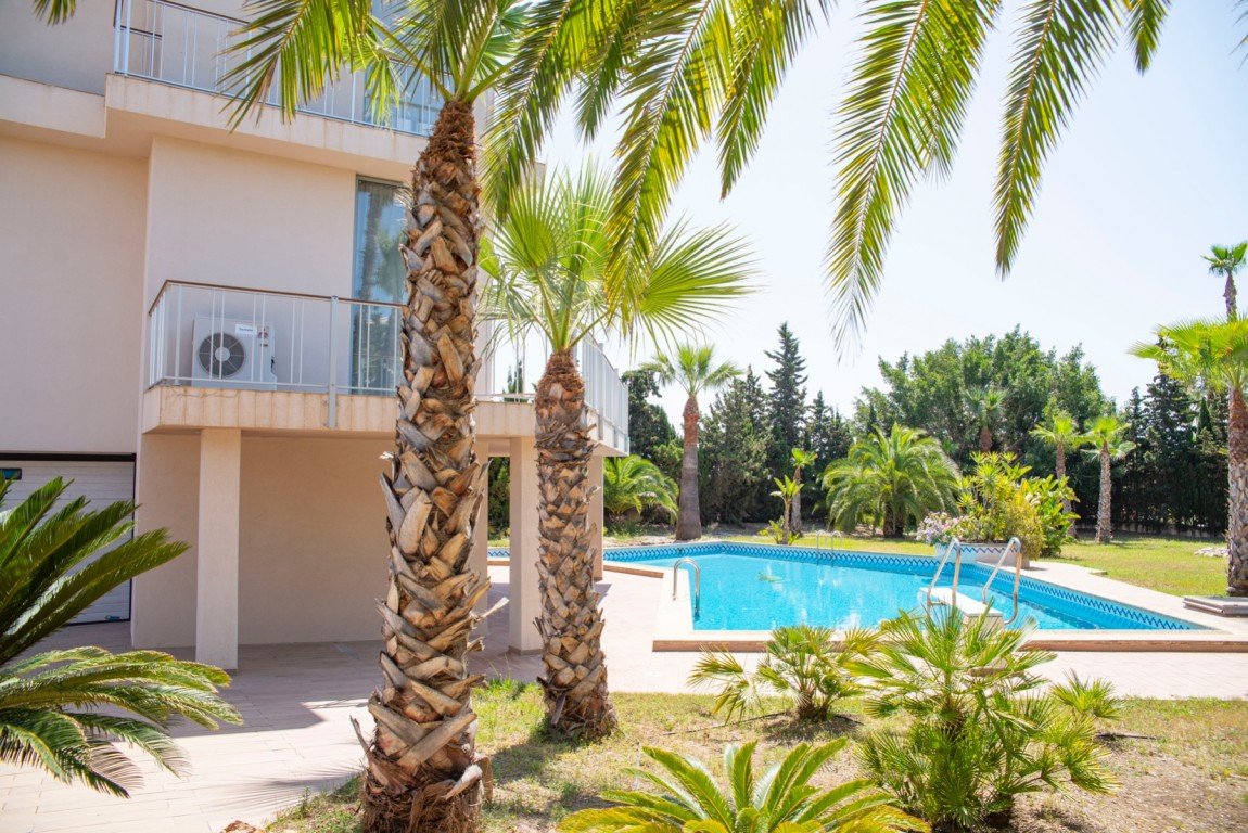 Huvila Ciudad Quesada, Alicante, Espanja 4 makuuhuonetta, 400 m2 No. 113884