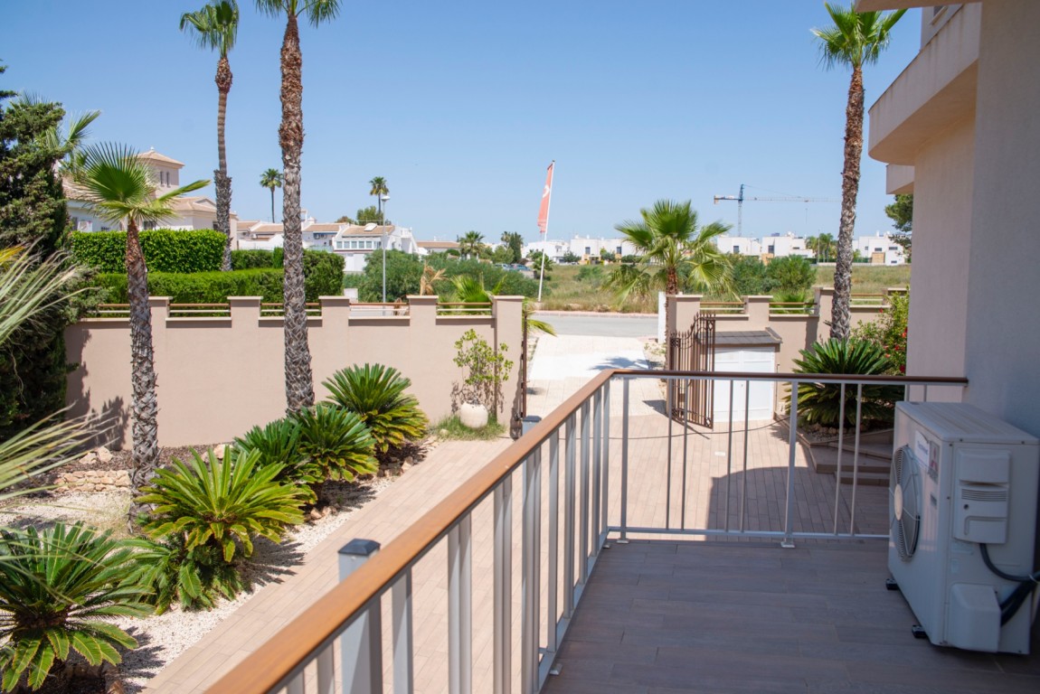 Huvila Ciudad Quesada, Alicante, Espanja 4 makuuhuonetta, 400 m2 No. 113884