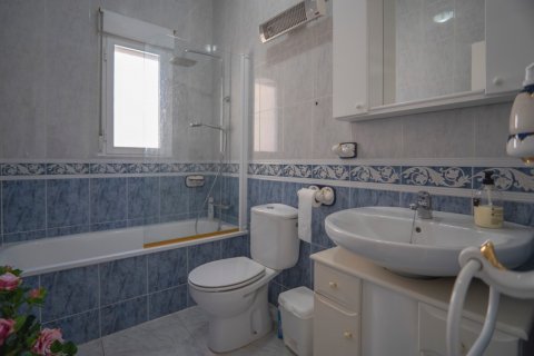 Villa à vendre Ciudad Quesada, Alicante, Espagne, 6 chambres, 230 m2 No. 113880 - photo 12