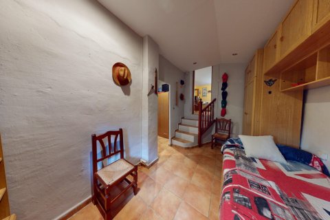 Villa for sale in Enguera, Valencia, Spain 5 bedrooms, 129 sq.m. No. 107220 - photo 28