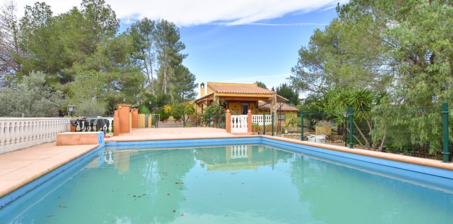 Villa Enguera, Valencia, Spanien 5 Schlafzimmer, 129 m2 Nr. 107220