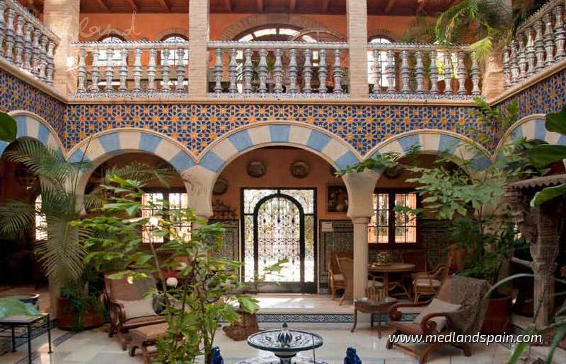 Villa en Villamartin, Alicante, España 5 dormitorios, 641.64 m2 No. 9405