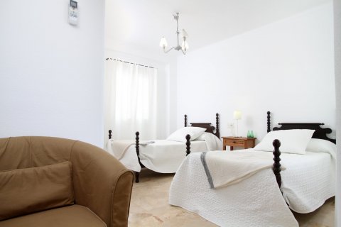 Apartment for rent Port De Pollenca, Mallorca, Spain 2 bedrooms, 100 sq.m. No. 111753 - photo 8