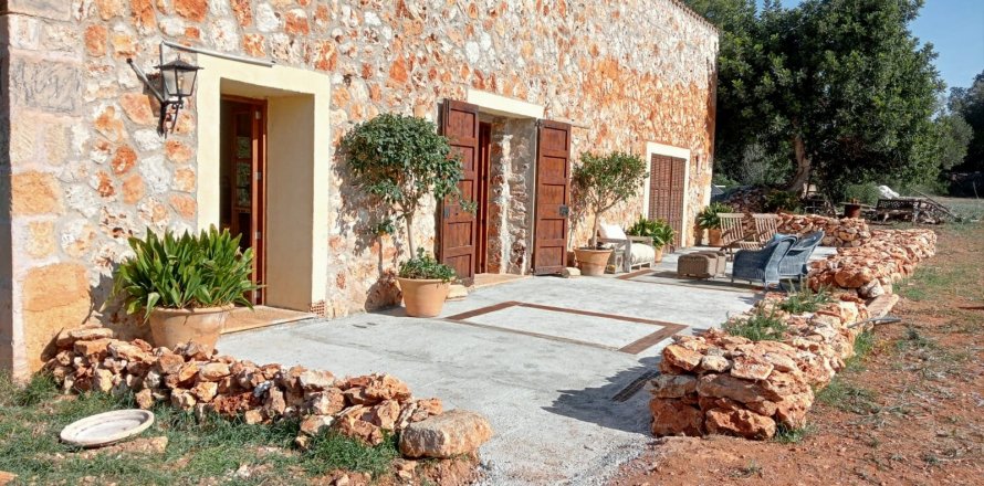 Finca Sencelles, Mallorca, Spain 2 bedrooms, 250 sq.m. No. 111960