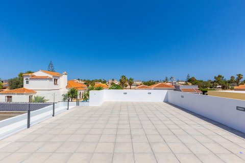 Villa for sale Los Balcones, Alicante, Spain 3 bedrooms, 120 sq.m. No. 112608 - photo 12