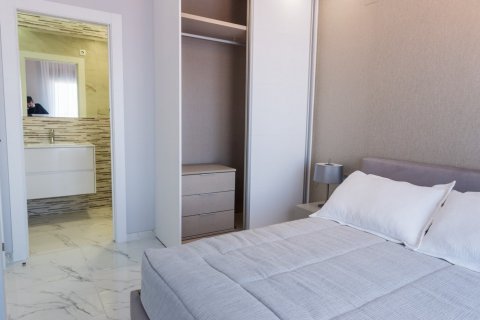 Huvila myytävänä Villamartin, Alicante, Espanja, 3 makuuhuonetta, 89 m2 No. 114074 - kuva 11
