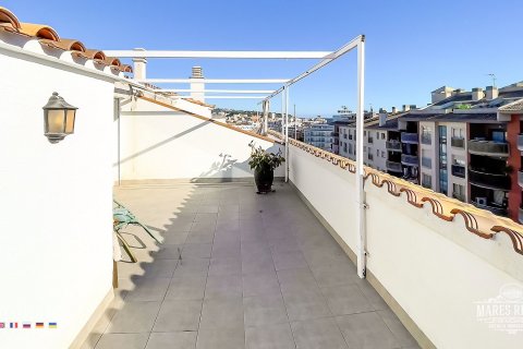 Apartamento en venta en Lloret de Mar, Gerona, España 4 dormitorios, 184 m2 No. 91109 - foto 5