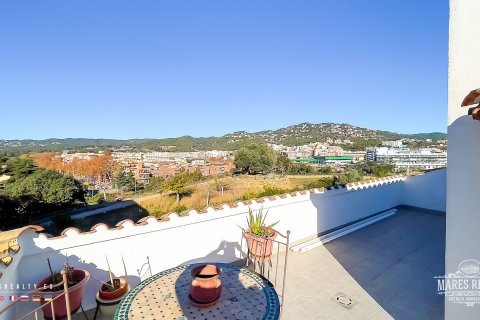 Huoneisto myytävänä Lloret de Mar, Girona, Espanja, 4 makuuhuonetta, 184 m2 No. 91109 - kuva 9