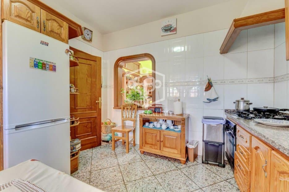 Villa a Adeje, Tenerife, Spagna 6 camere da letto, 214 mq. N° 94508
