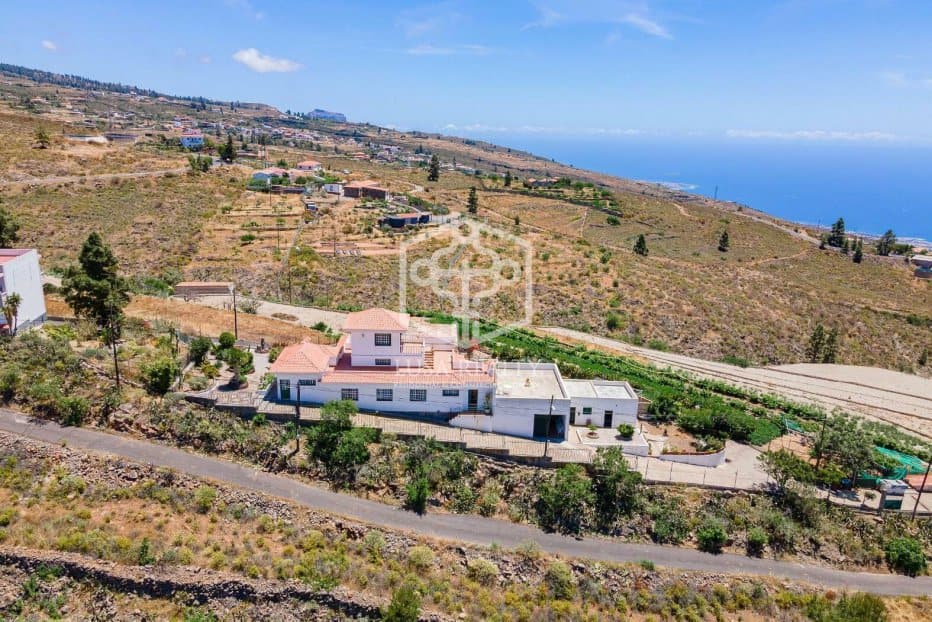 Villa a Adeje, Tenerife, Spagna 6 camere da letto, 214 mq. N° 94508