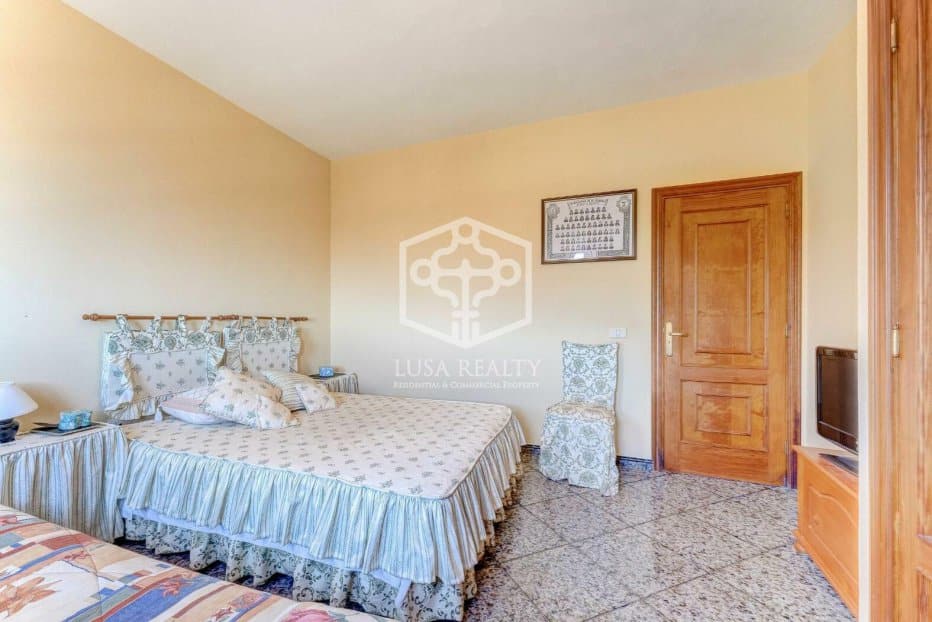 Villa a Adeje, Tenerife, Spagna 6 camere da letto, 214 mq. N° 94508