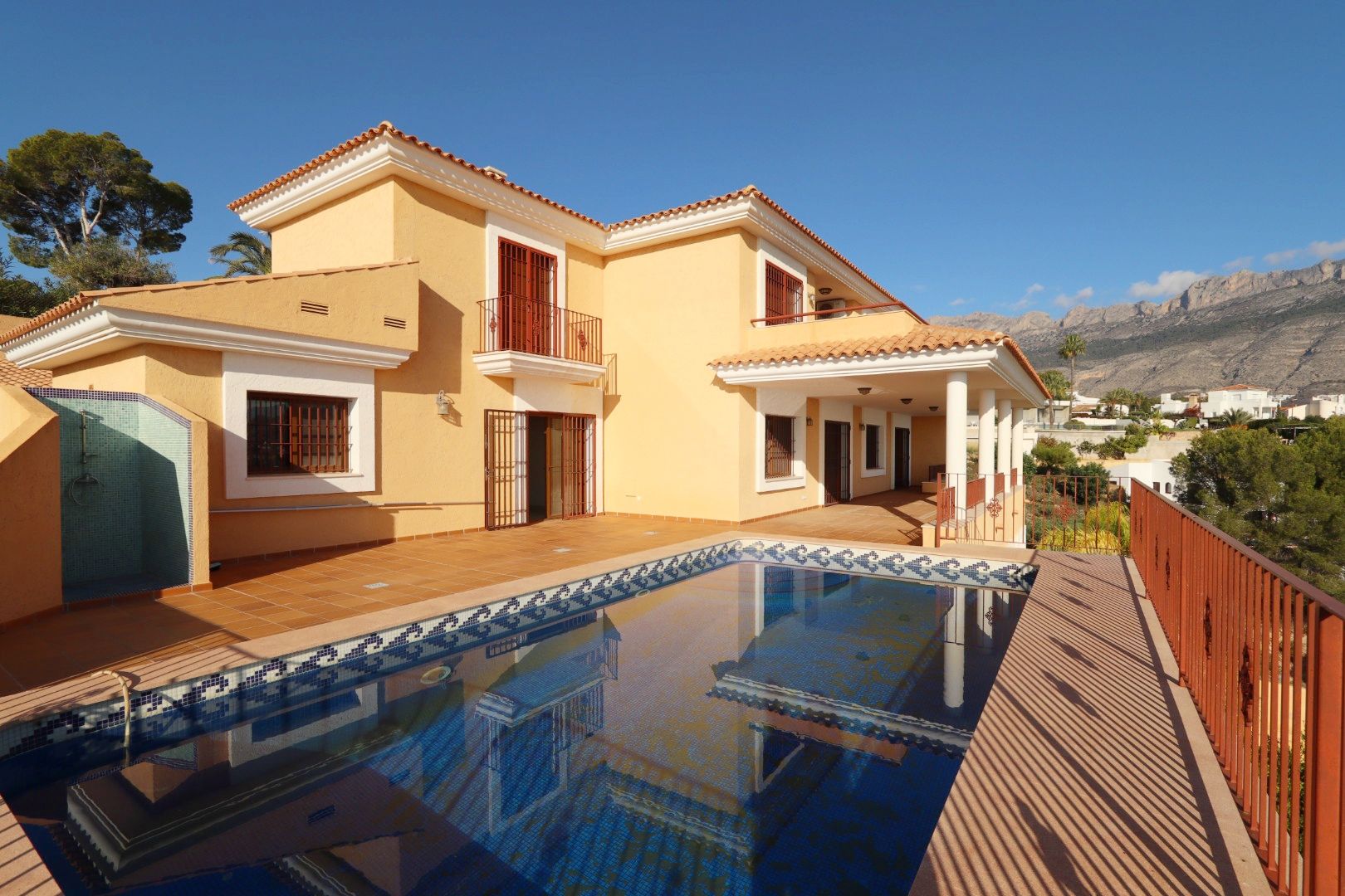 Willa w Altea, Alicante, Hiszpania 5 sypialni, 630 mkw. nr 115356