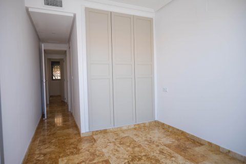 Apartment for sale Torrevieja, Alicante, Spain 2 bedrooms,  No. 115459 - photo 11